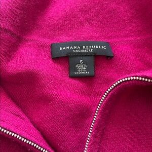 Banana Republic Magenta Zip-Up Cashmere sweater S